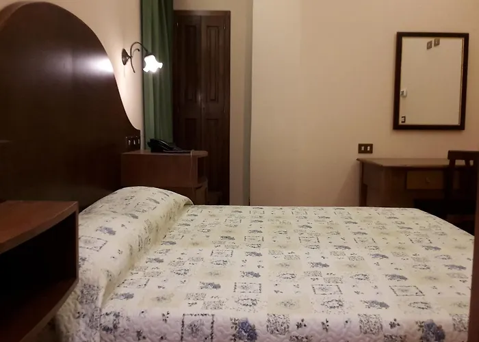 4 Coronati 2*